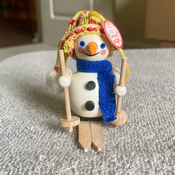 Vintage Steinbach Skiing Snowman Ornament - Picture 2 of 2